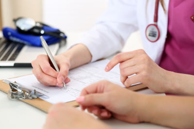 Hausarztvertrag: Ihre Ärztin führt Ihre Patientenakte